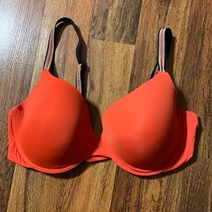Victoria secret bra size 38D
